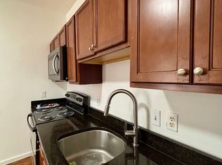 39 Shawmut St #1, Chelsea, MA 02150