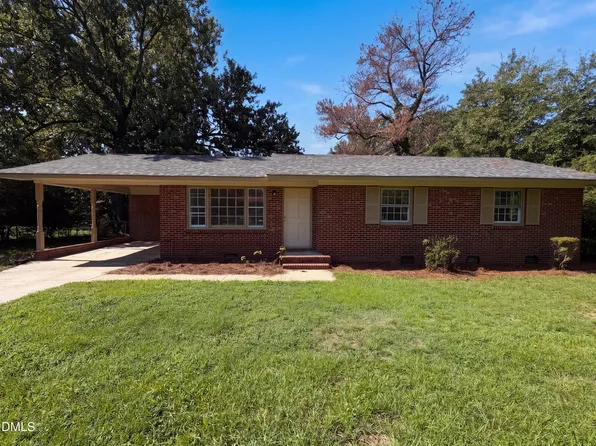 7539 Overbrook Dr, Fayetteville, NC 28303