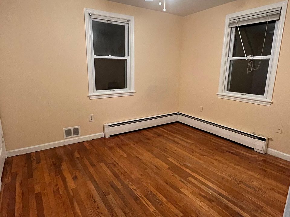 2nd image of 9409 52nd Ave
