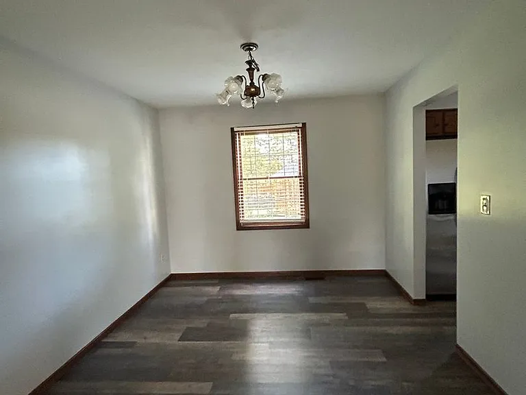 8659 Groveside Dr — Photo 10