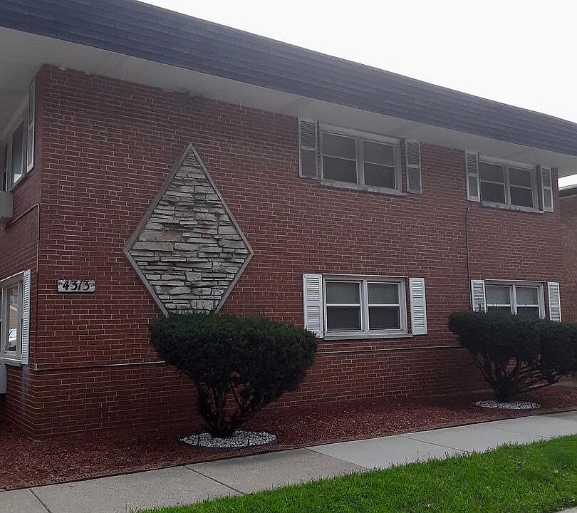 1st image of 4313 S Harlem Ave APT 3