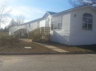 3114 Kennedy Ln, Waterloo, IA 50701