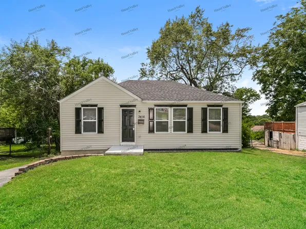 3416 Westridge Ln, Saint Ann, MO 63074