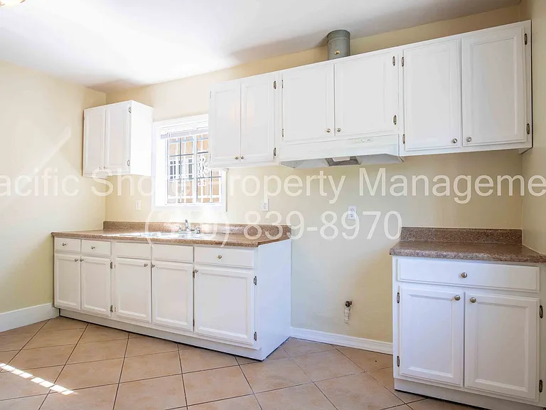 1411 Fedora Apartments — Photo 5