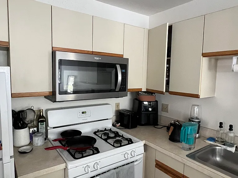 554 Boston Post Rd #5 — Photo 7