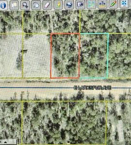 31 W Larkspur Ave, Defuniak Springs, FL, 32433