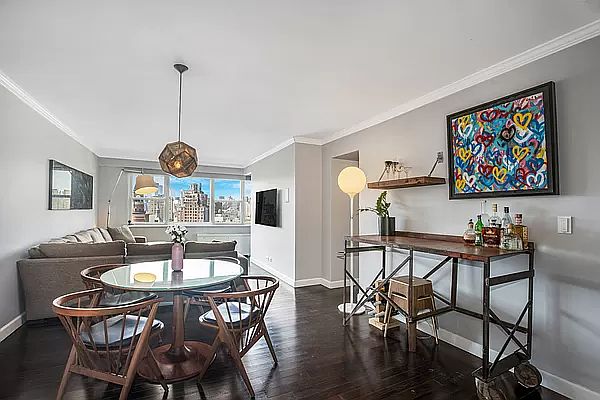 1st image of 101 W 12th St APT 12T