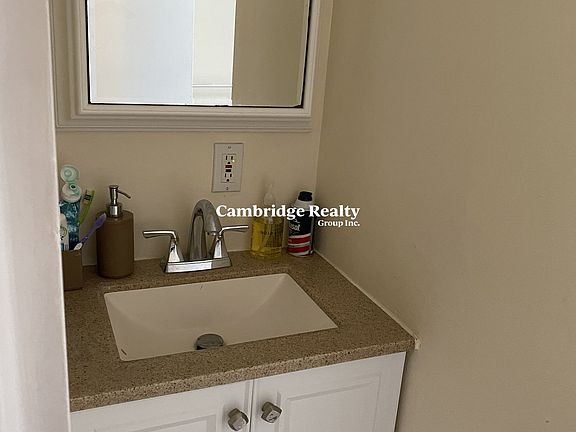 4th image of 91-93 Calumet St #3T