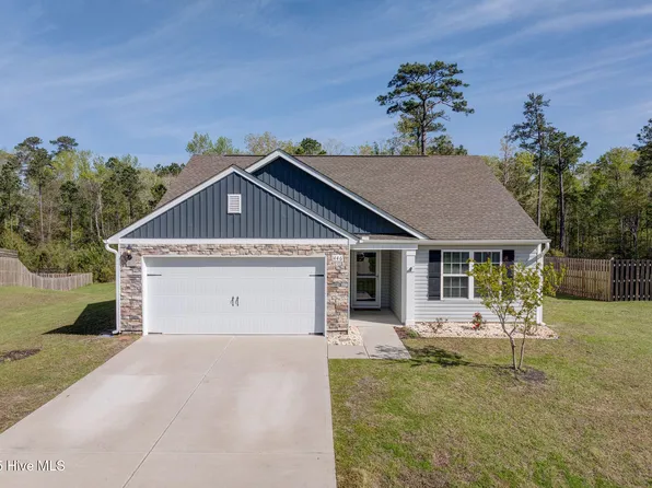 446 Poppleton Drive, Hampstead, NC 28443