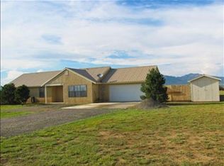 2 Square H Rd, Edgewood, NM 87015