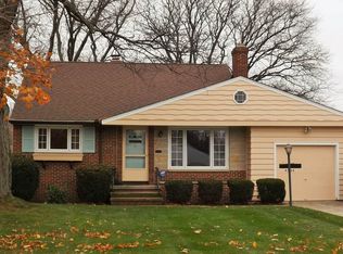 4384 Ranchview Ave, North Olmsted, OH 44070