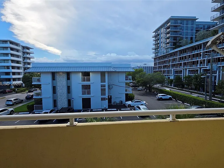 5839 SW 74th Ter #203 — Photo 17
