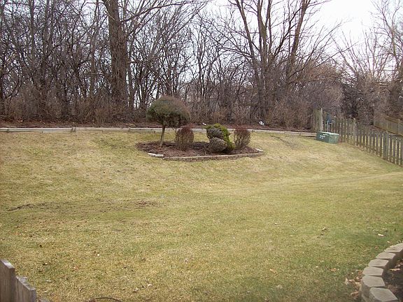 3rd image of 315 Morningside Dr #B