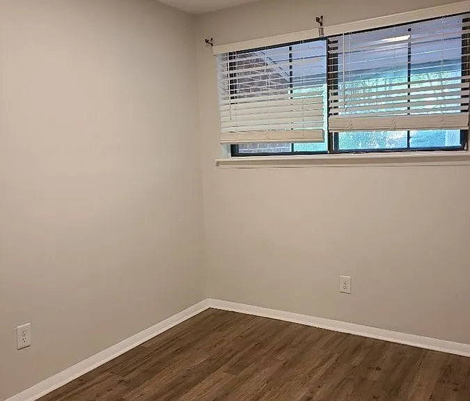 1004 Sandlin Pl #F — Photo 6