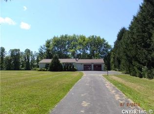 968 Smith Ridge Rd, Bridgeport, NY 13030