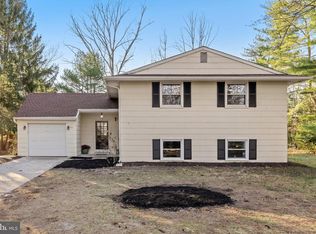 52 Taunton Rd, Medford, NJ 08055