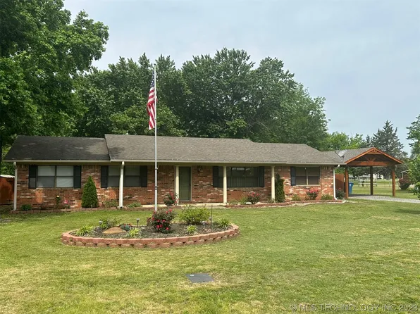 511 N 7th St, Hartshorne, OK 74547