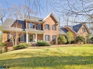 2825 Cola Woods Ln, Charlottesville, VA 22901