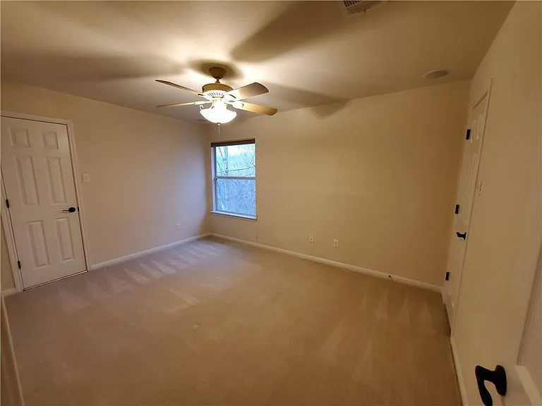 4310 Reynosa Dr — Photo 14