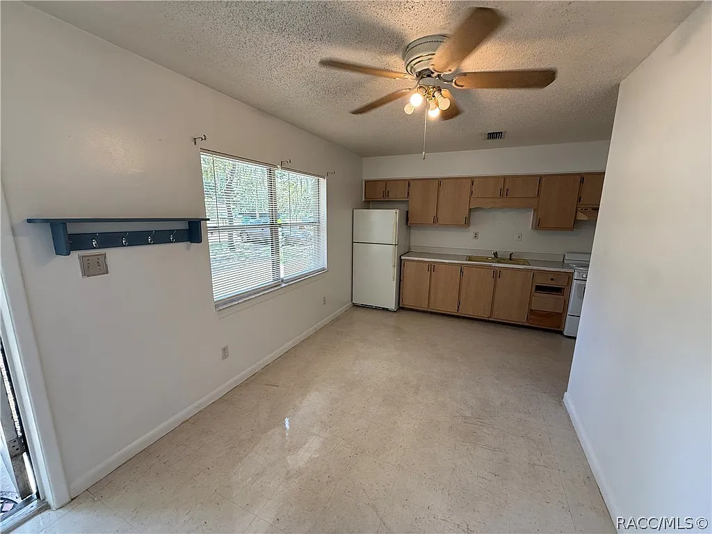 1 bed, 500 sqft, $1,000 — Photo 3