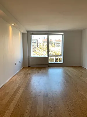 Rented by Isley Residential | media 10