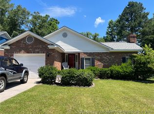 224 Fair Oaks Dr, Fayetteville, NC 28311