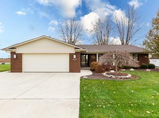 7292 Flamingo Rd, Algonac, MI 48001