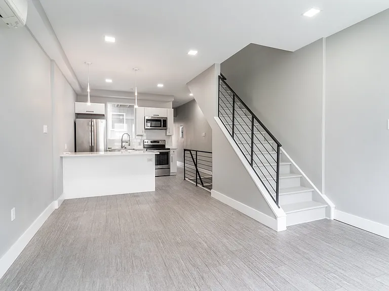 1731 Ingersoll St #B — Photo 1