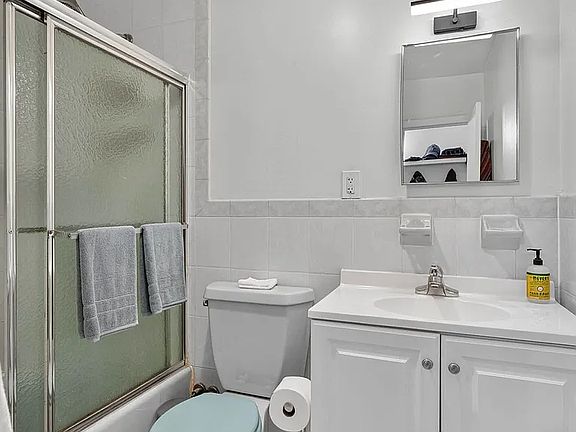 5th image of 307 Court St #1