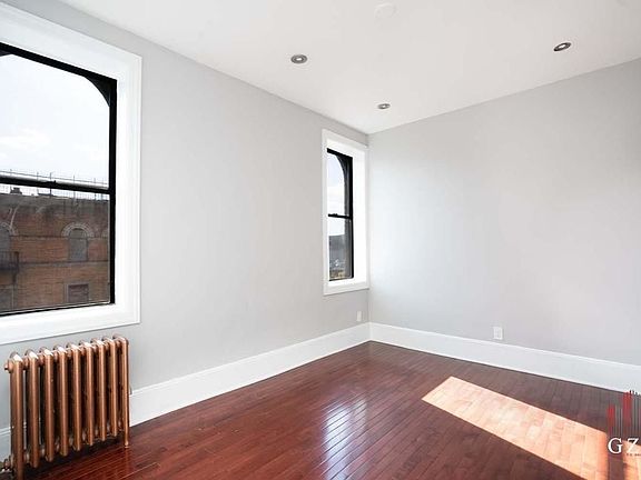 3rd image of 1761 Amsterdam Ave #4CC
