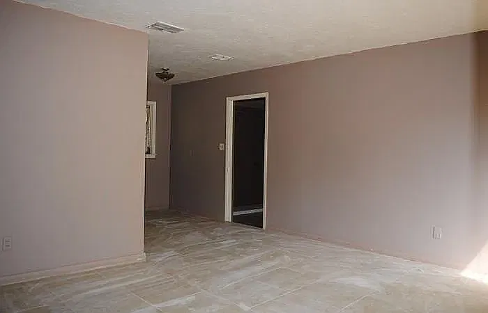 4 bed, 1113 sqft, $1,200 — Photo 4