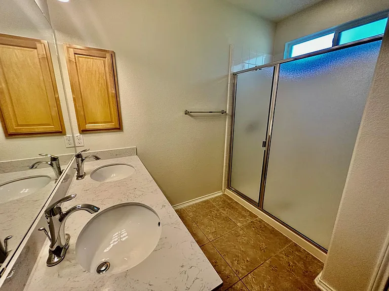 413 Hunters Hill Dr — Photo 23