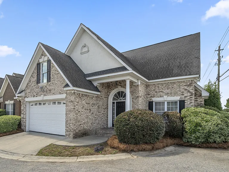 1601 Pickford Ln — Photo 20