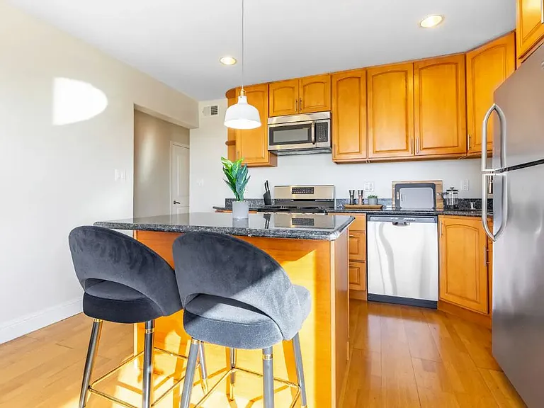 2690 Great Hwy #206 — Photo 9