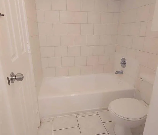 4111 Stirling Rd — Photo 18