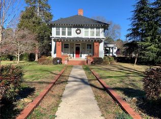 117 Pelzer Ave, Williamston, SC 29697