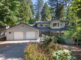 3174 Castlewood Cir, Pollock Pines, CA 95726