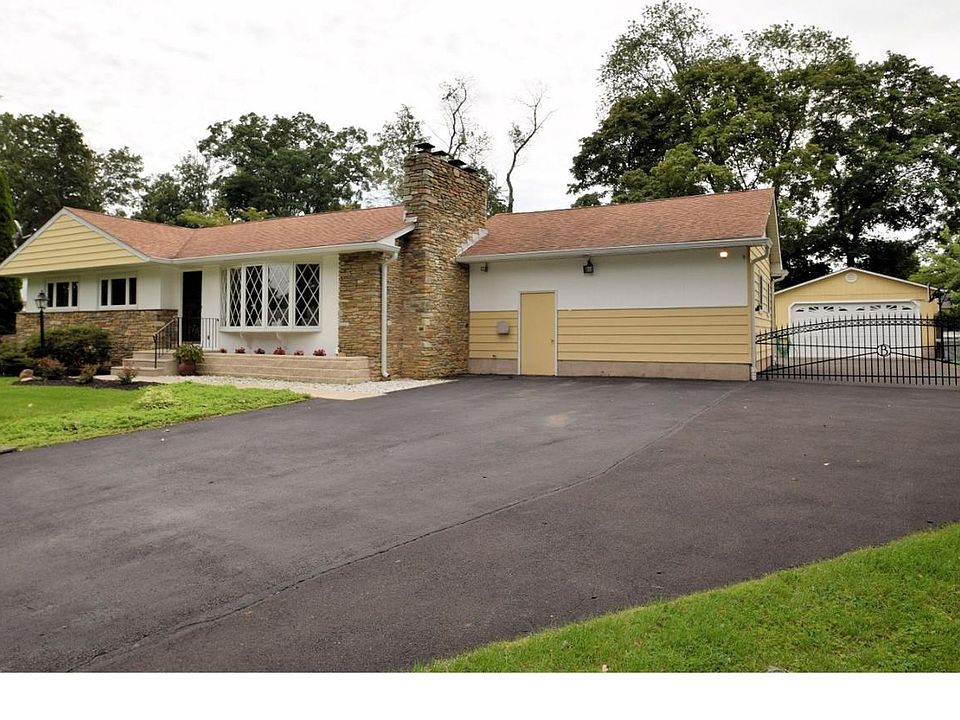 1st image of 138 Highland Dr