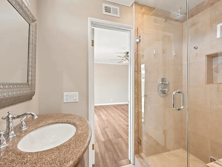 6440 Harvard St — Photo 22