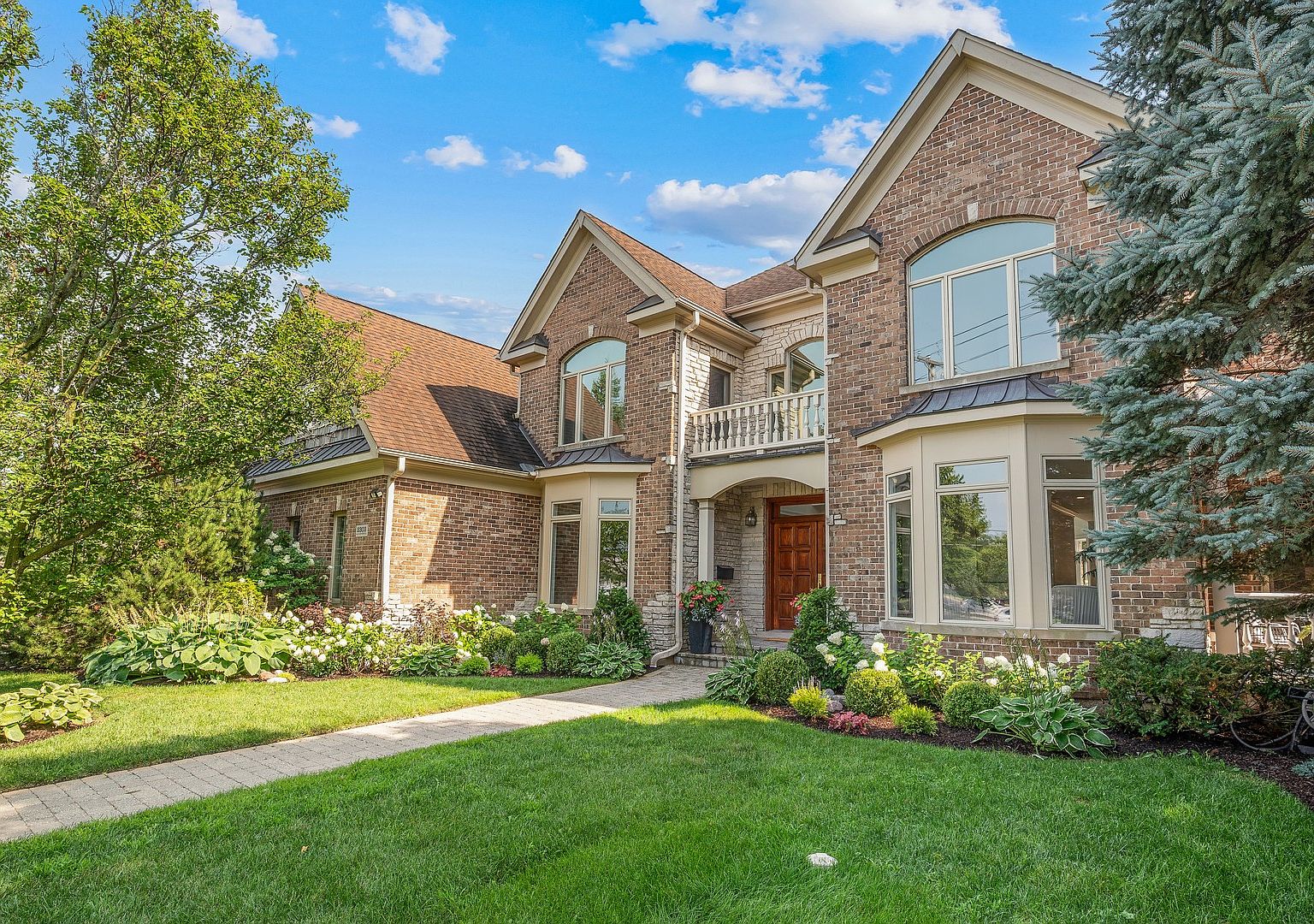 2303 Old Glenview Rd — Westmoreland Country Club