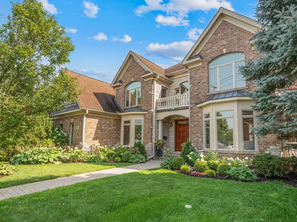 2303 Old Glenview Rd, Wilmette, IL 60091