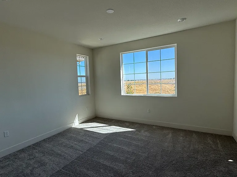 7090 Moon Way — Photo 5