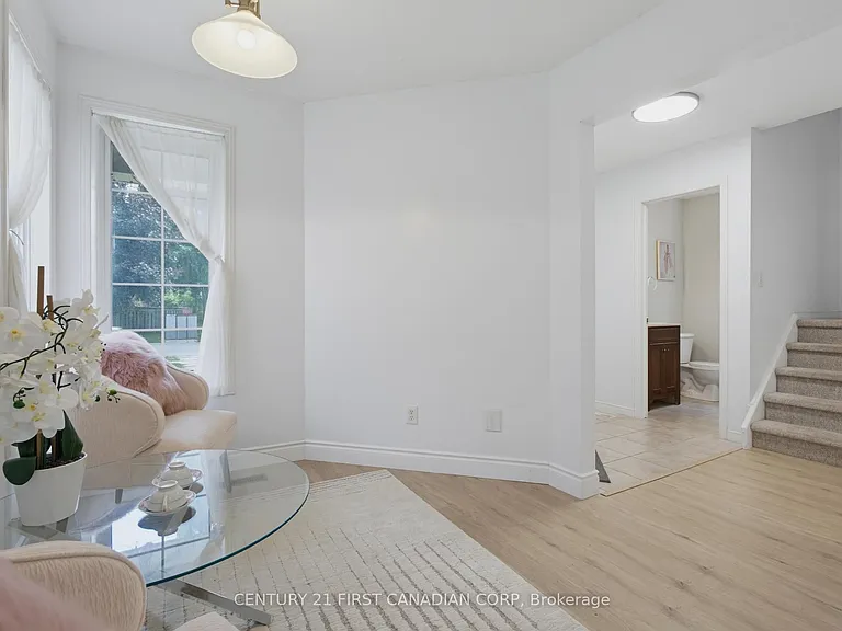 761 Blacksmith St — Photo 6
