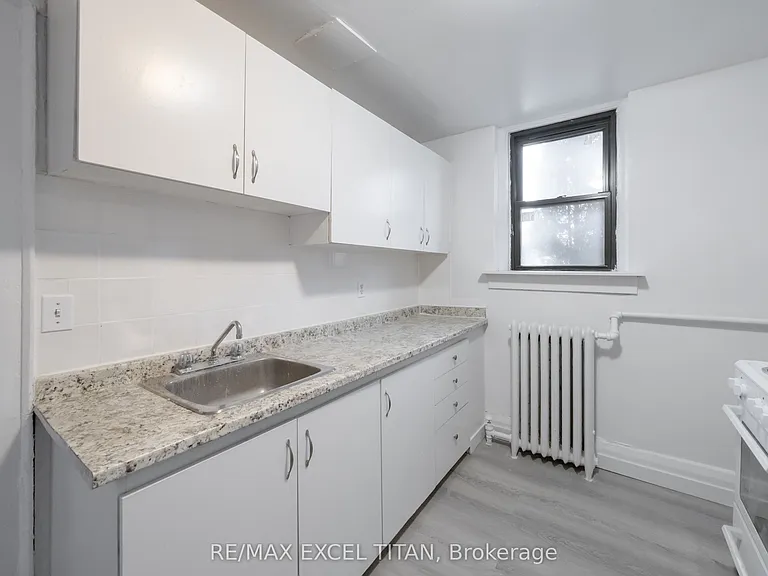 8 Kingston Rd #51 — Photo 8