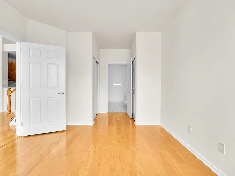26 Avenue At Port Imperial #438 — Photo 17