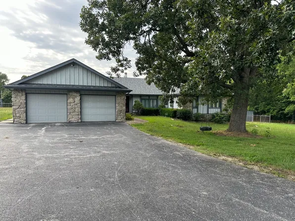 11073 N State Highway Z, Willard, MO 65781
