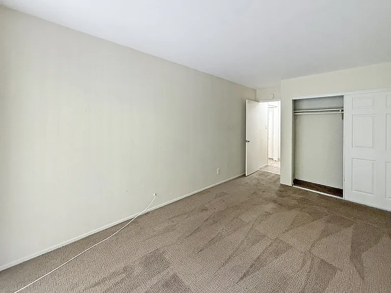 3600 Dimond — Photo 27