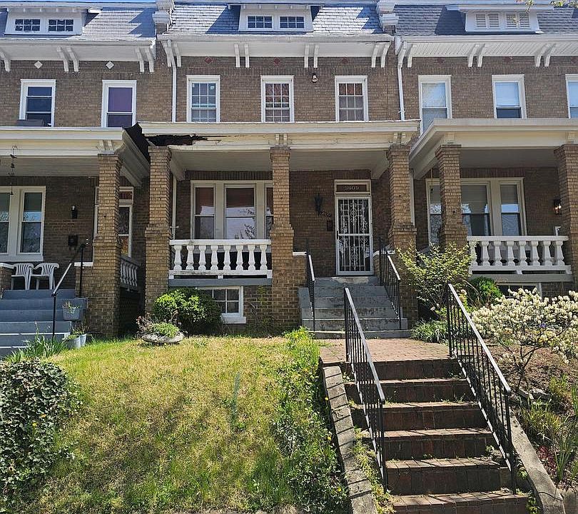 1st image of 3809 10th St NW
