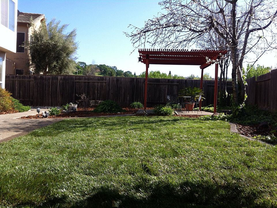 1st image of 3304 Camelot Ct