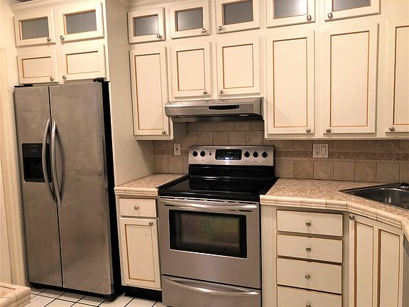 4th image of 113 Dovecote Ln